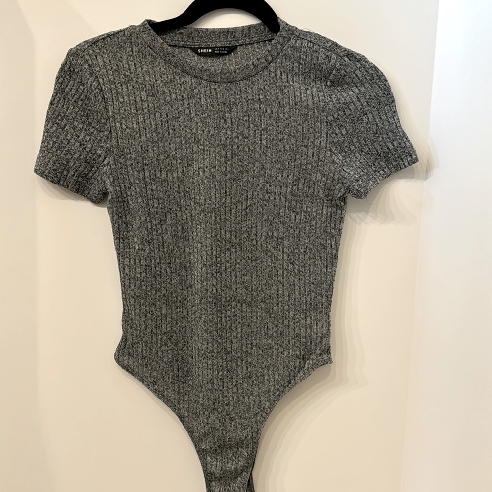Short sleeve bodysuit